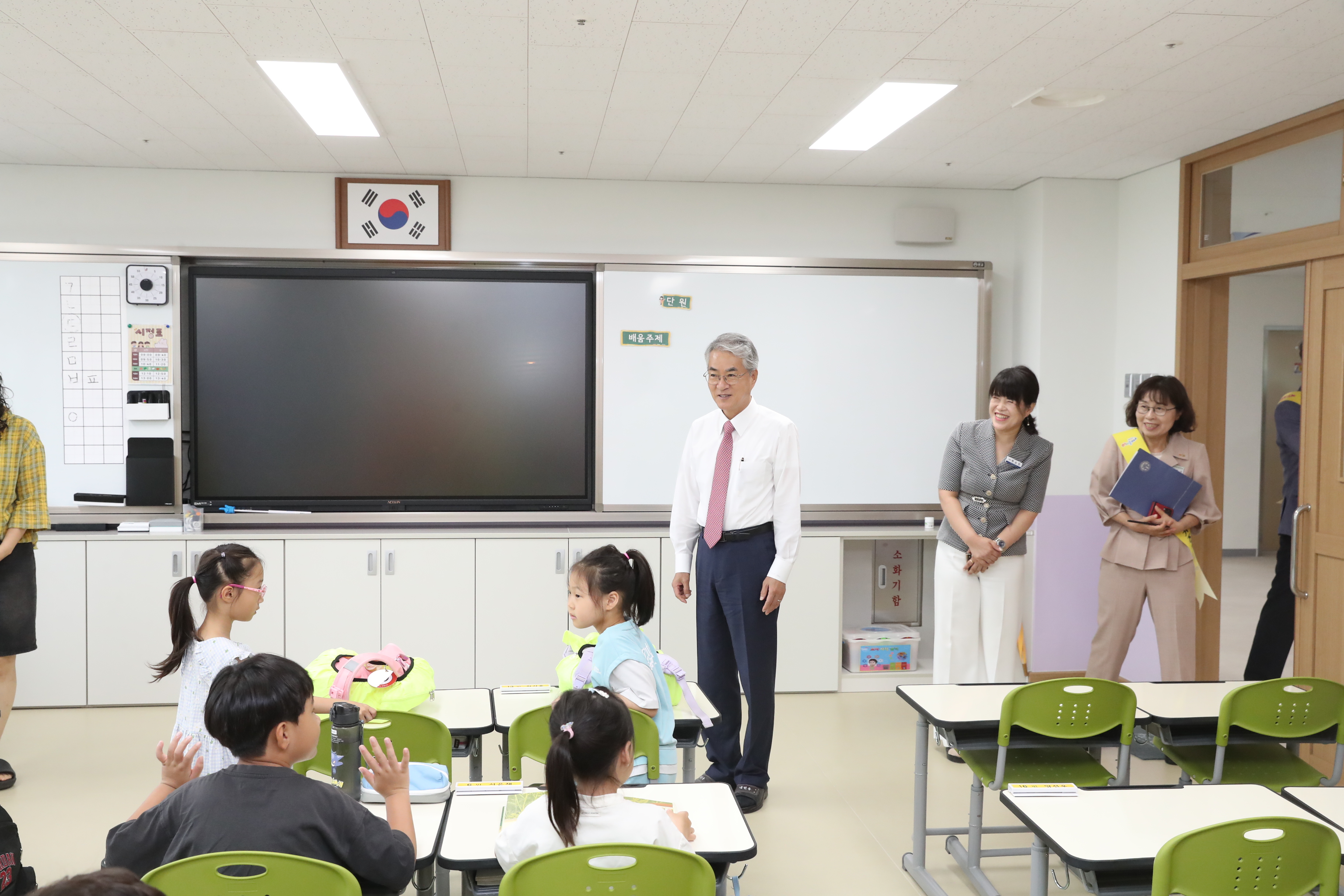 박종훈 교육감, 김해 신문초 방문... 현장 의견 청취  - 관련이미지2