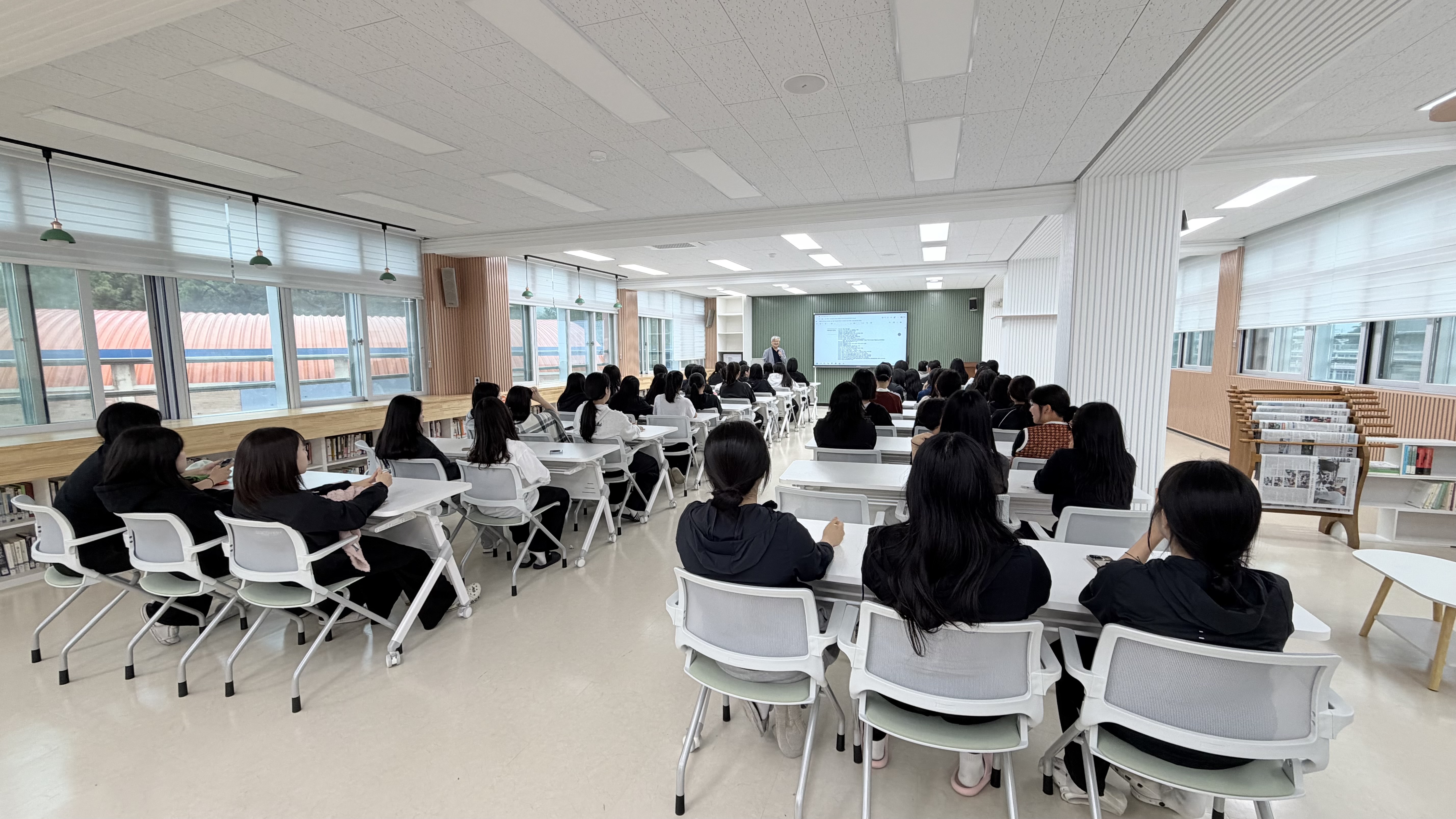 하동여고, 박경리의 삶과 문학을 지역 속에서 만나다 - 관련이미지1