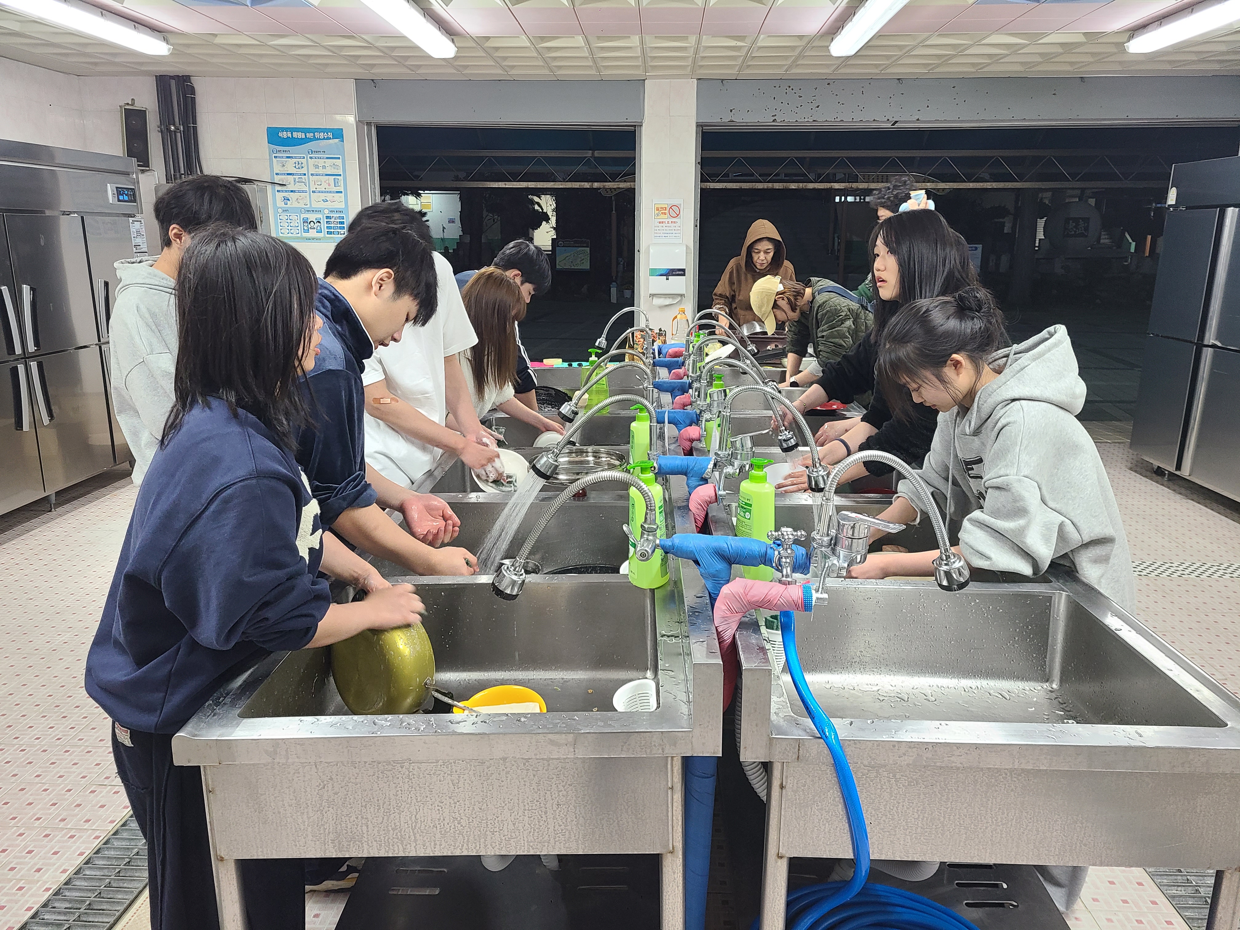 신반정보고, 도전과 배려로 빚은 특별한 성장의 이틀 – 수업방해행동 예방을 위한 수련활동으로 미래를 열다 - 관련이미지2