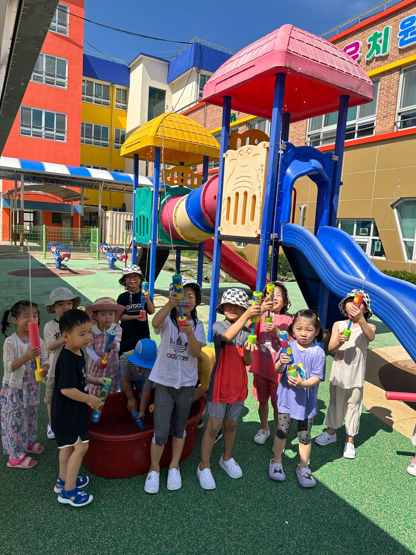 무더위를 날려버린 시원한 여름나기 - 관련이미지4