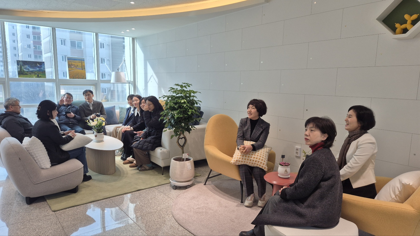 “잠시 쉬어가도 괜찮아” 통영교육지원청 힐링 라운지 개소식 개최 - 관련이미지2