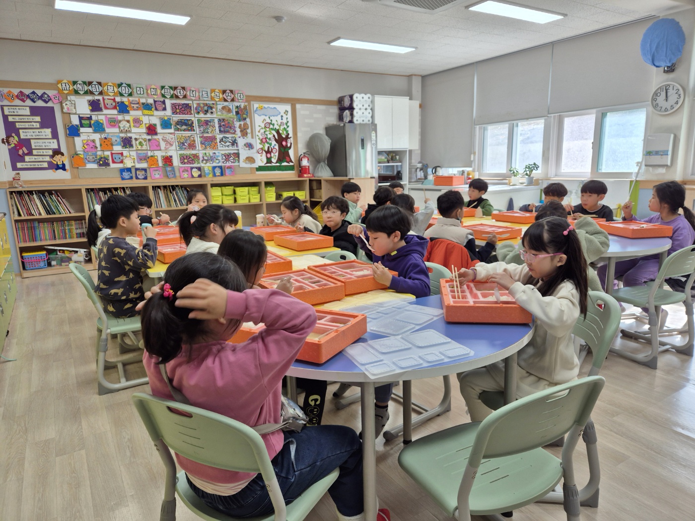 통영교육지원청, 겨울·봄방학 초등돌봄교실 도시락 지원사업 합동점검 실시  - 관련이미지1