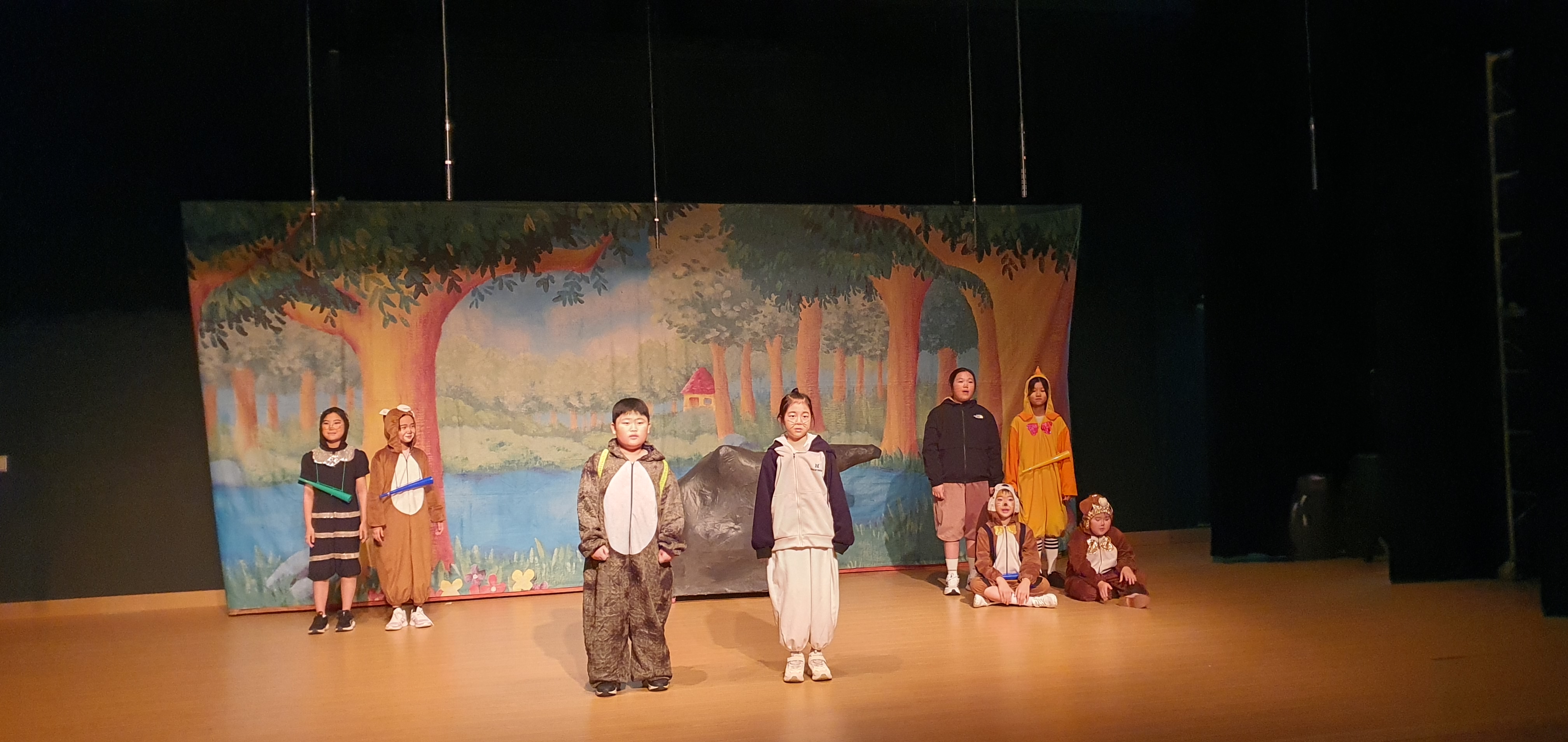 안의초, 영어연극으로 무대에 서다…표현력과 자신감이 자라나는 시간 - 관련이미지3