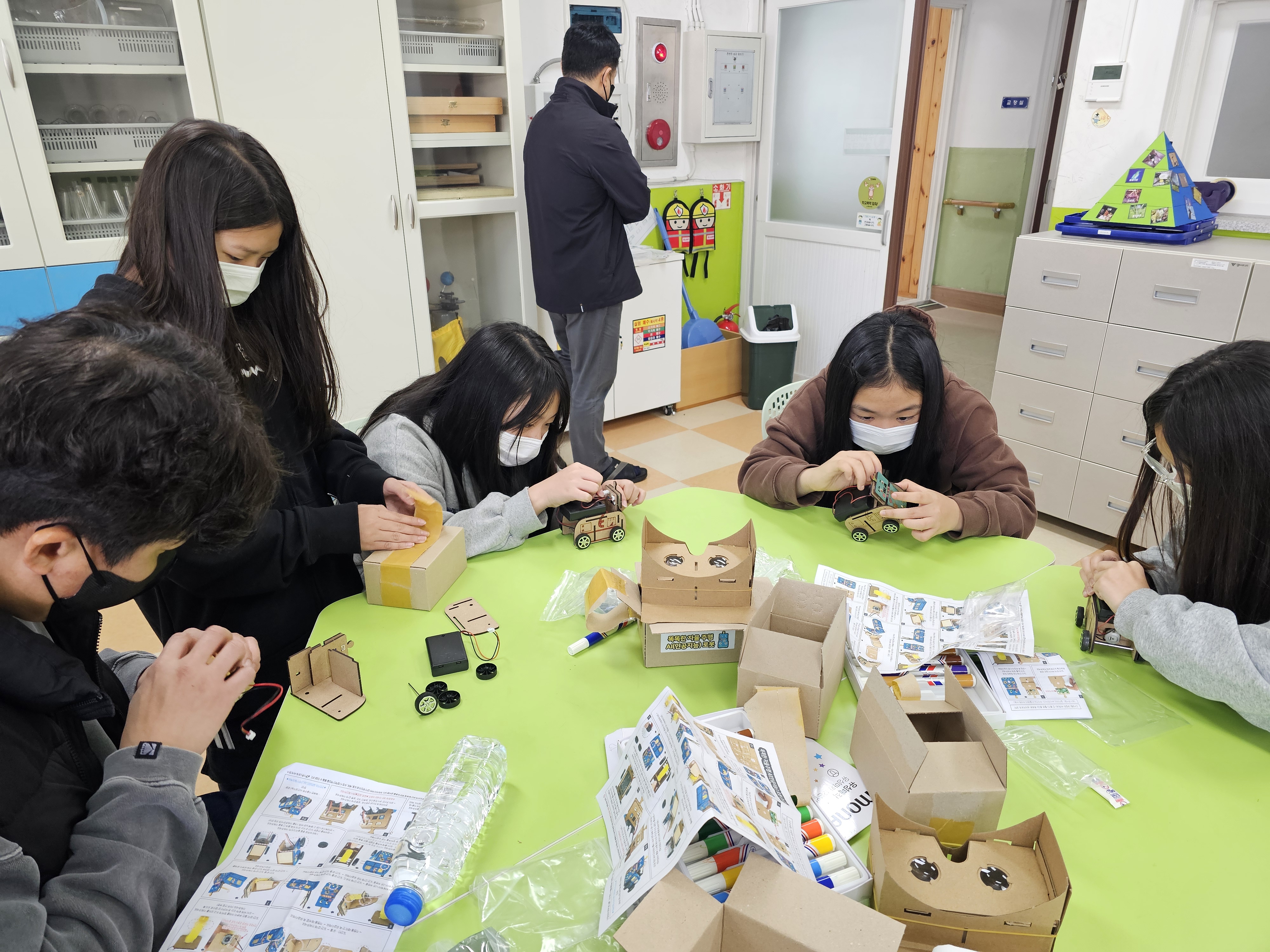 산청 공동학교 2권역 신나는 AI 체험의 날 실시 - 관련이미지1