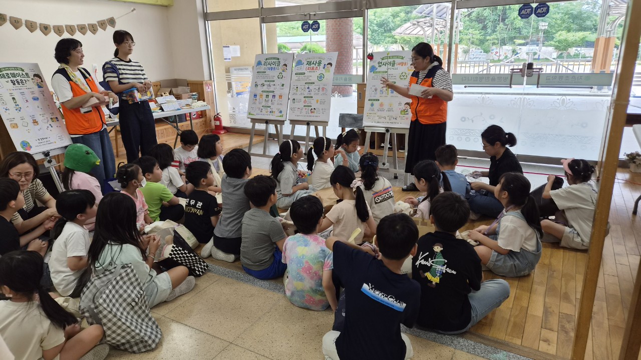 자은교육공동체 ‘친환경 나눔장터’ 성황리 개최 - 관련이미지2