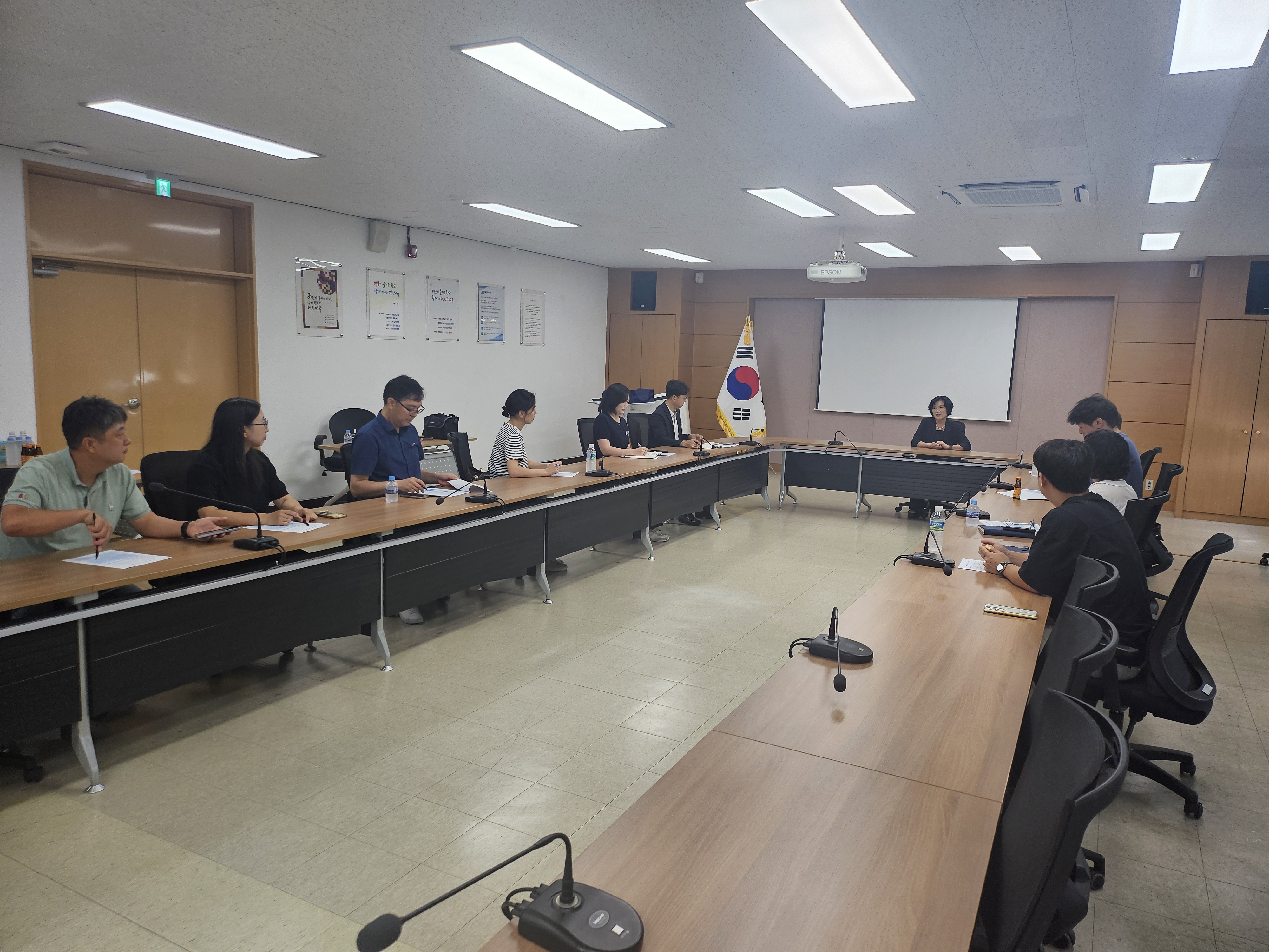 남해교육지원청, 교육혁신선도지역 공모 대응 실무위원회 개최 - 관련이미지1