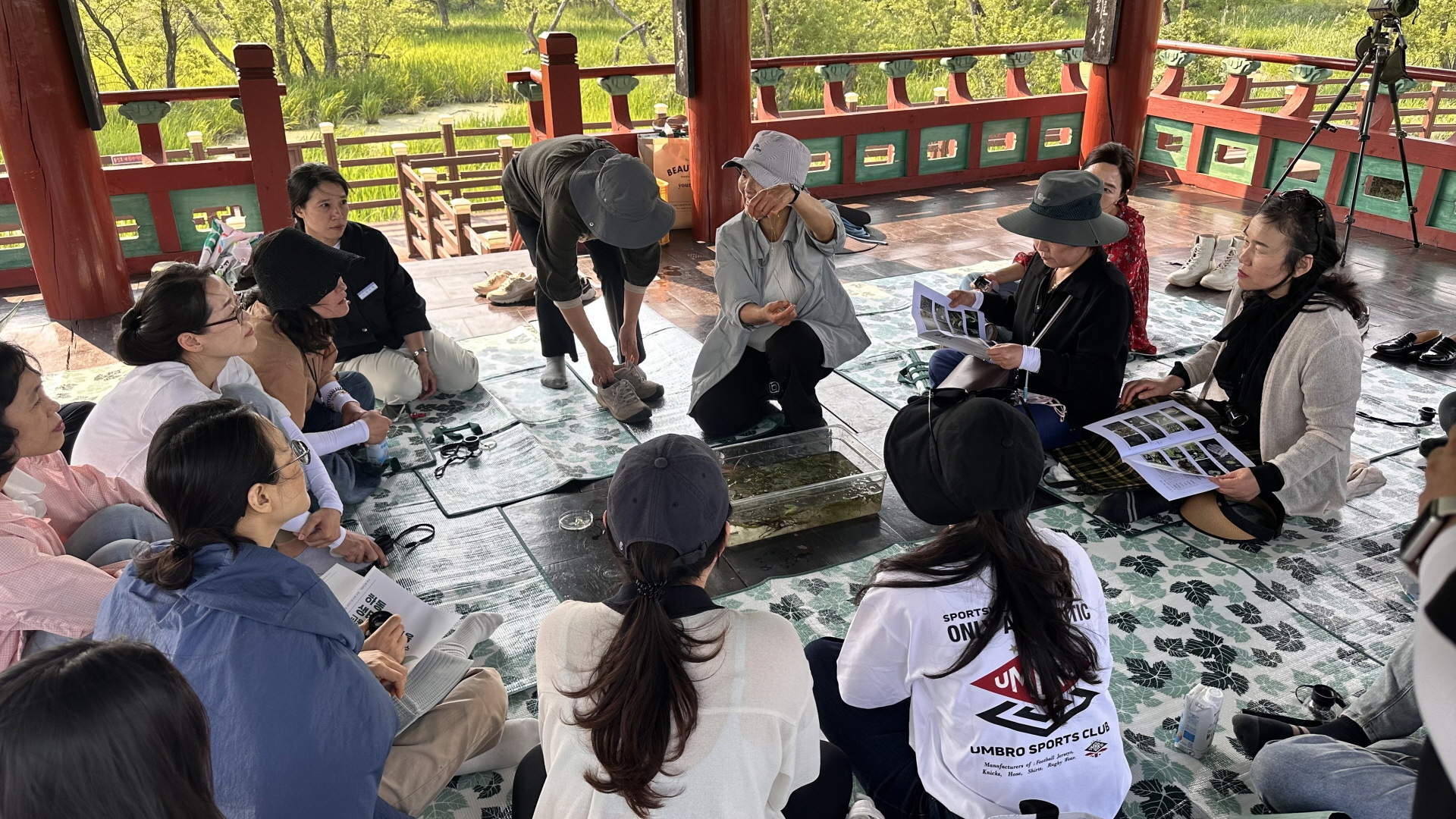 “하동의 자연을 거닐며, 공존의 가치를 새기다” - 관련이미지2
