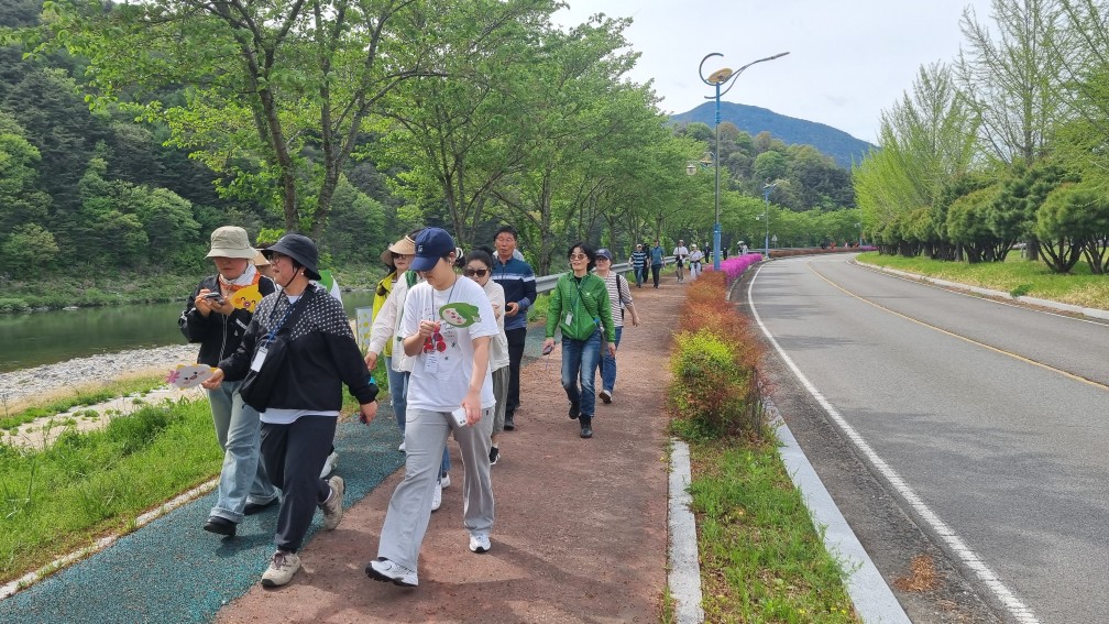 산청초 총동창회, ‘제1회 거북이 마라톤’성료 …118년 전통 잇는 ‘대통합 축제’로 거듭나 - 관련이미지1
