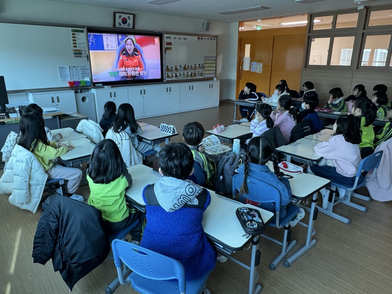 통영 제석초, 민방위 및 재난 대피 훈련 실시 - 관련이미지1