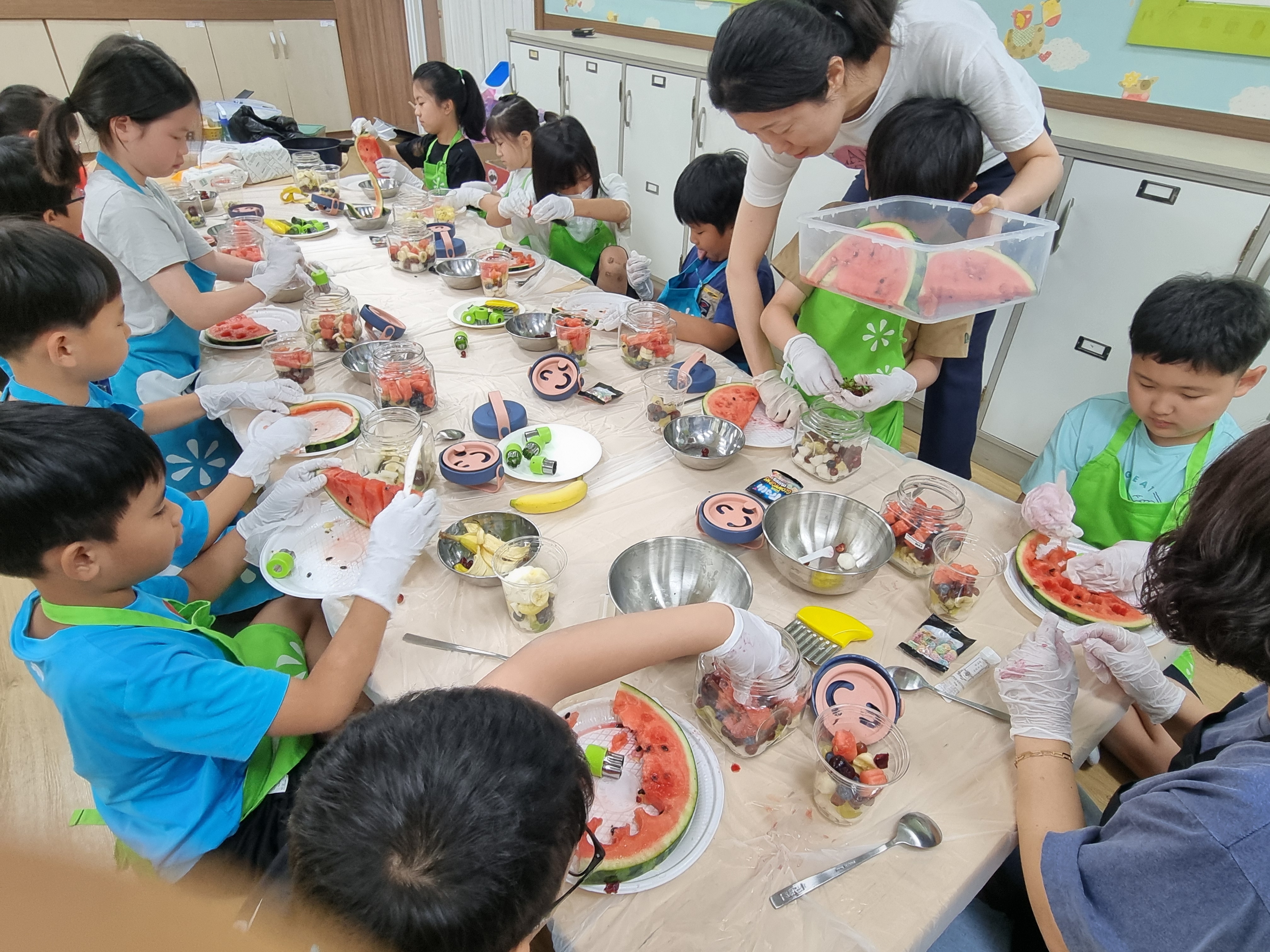[요리]텃밭 참외, 블루베리+제철과일=오미자화채1