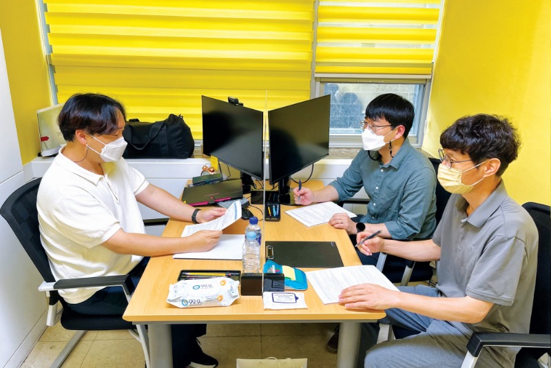 서울대학교 찾아가는 샤-본부와 함께하는 고교상담_2.jpg
