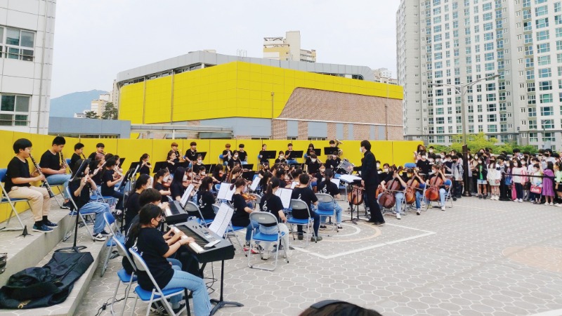 오케스트라 연주1-1.jpg