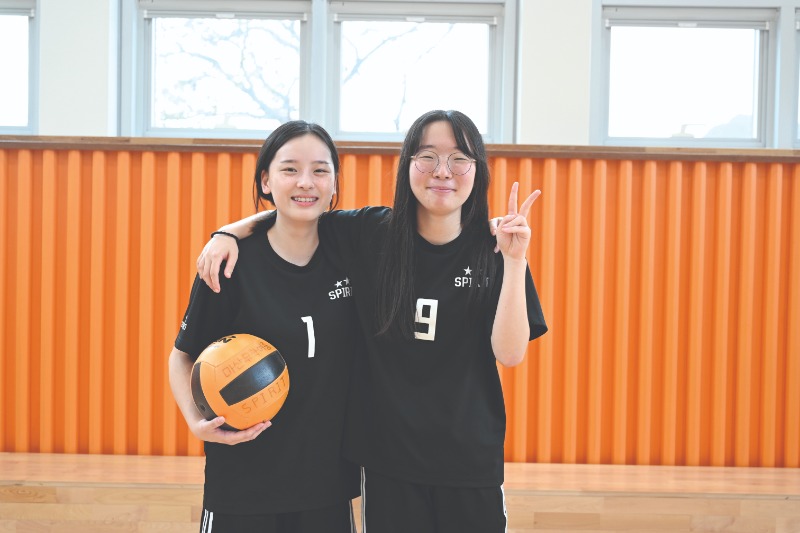 좌 백서영 우 고민지.jpg