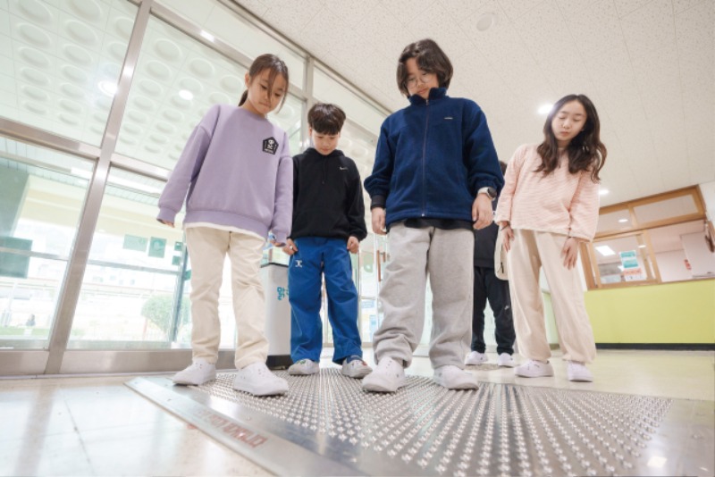 4월호 맑은학교 거제 국산초7.jpg