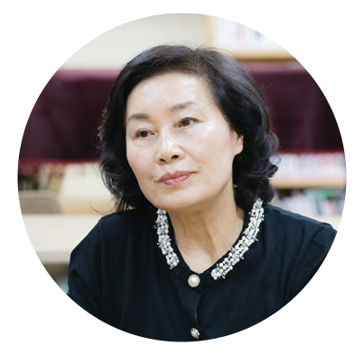 모혜경.png