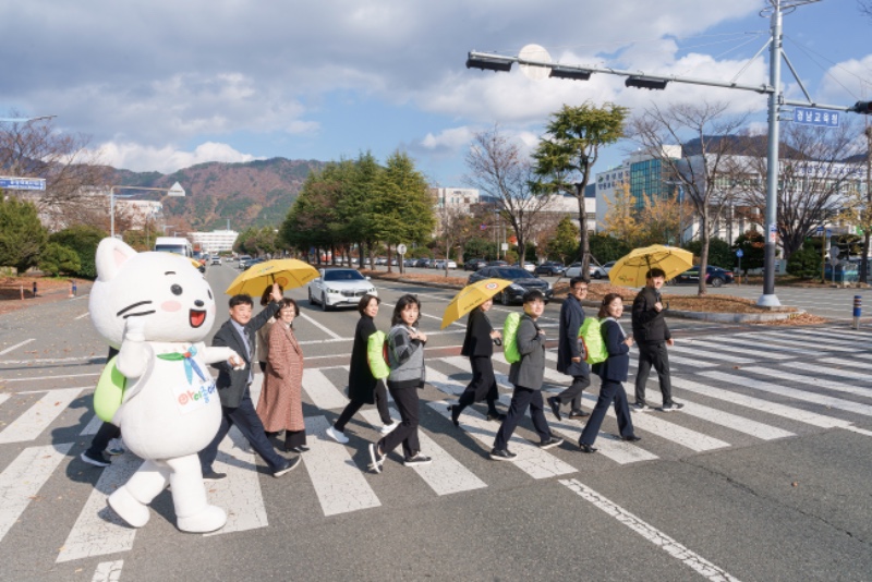 A1_01045-ㅎㅑㅇㅅㅏㅇㄷㅚㅁ-NR1.jpg